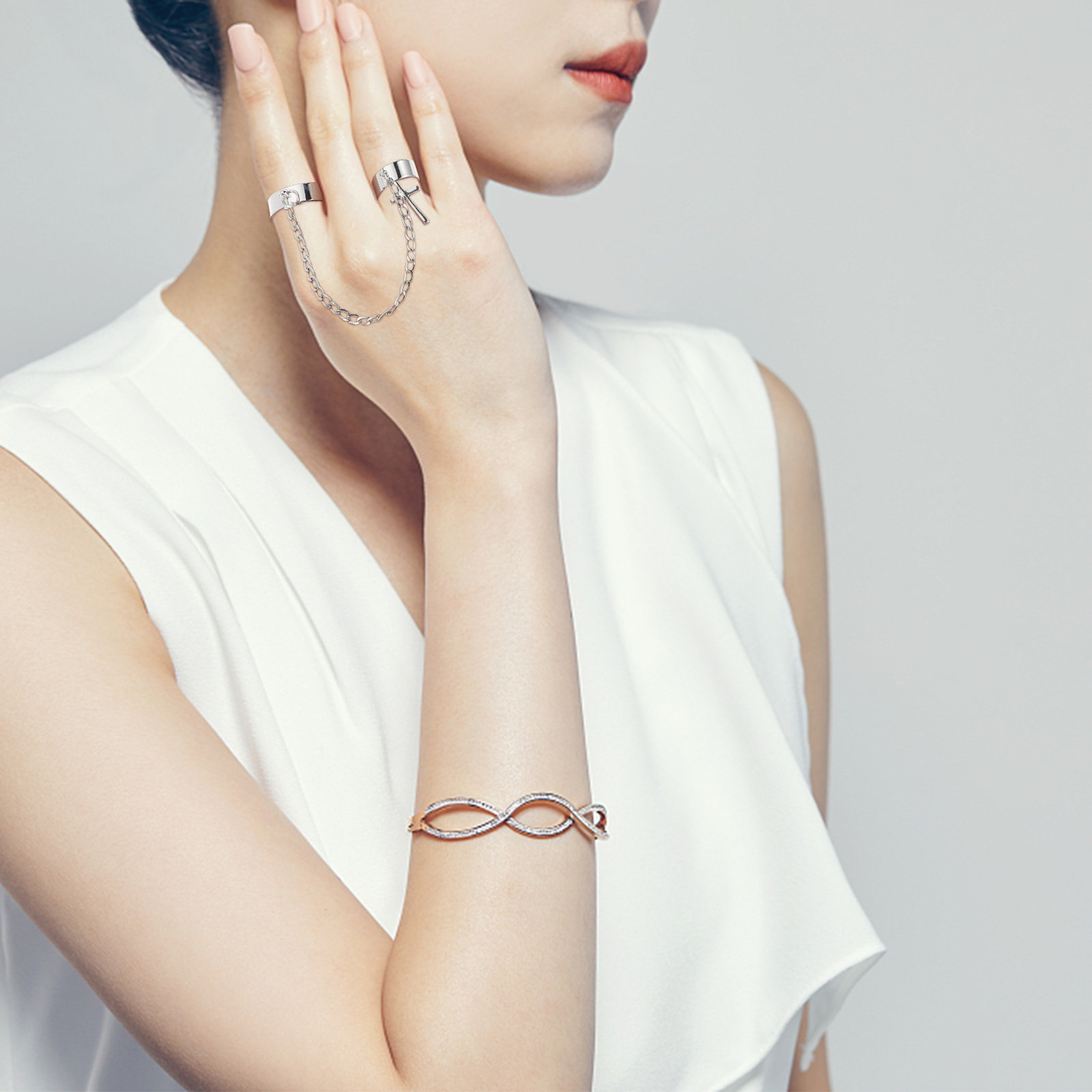 Vintage Punk Knuckle Rings Set - ชุดแหวนข้อนิ้วสไตล์กอธิค วินเทจ พร้อมโซ่คล้องนิ้วแนวพังก์ เครื่องประดับสุดเก๋ เหมาะเป็นของขวัญสำหรับงานเลี้ยงและปาร์ตี้