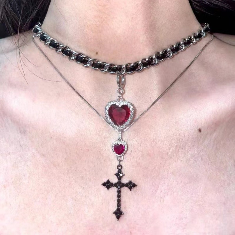 Layered Pendant Necklace Aesthetic - จี้รูปหัวใจคริสตัลสีแดงสไตล์พังก์กรันจ์ พร้อมสร้อยคอเงินสองชั้นสำหรับผู้หญิง เครื่องประดับสไตล์โกธิค Y2k ของขวัญสุดเก๋