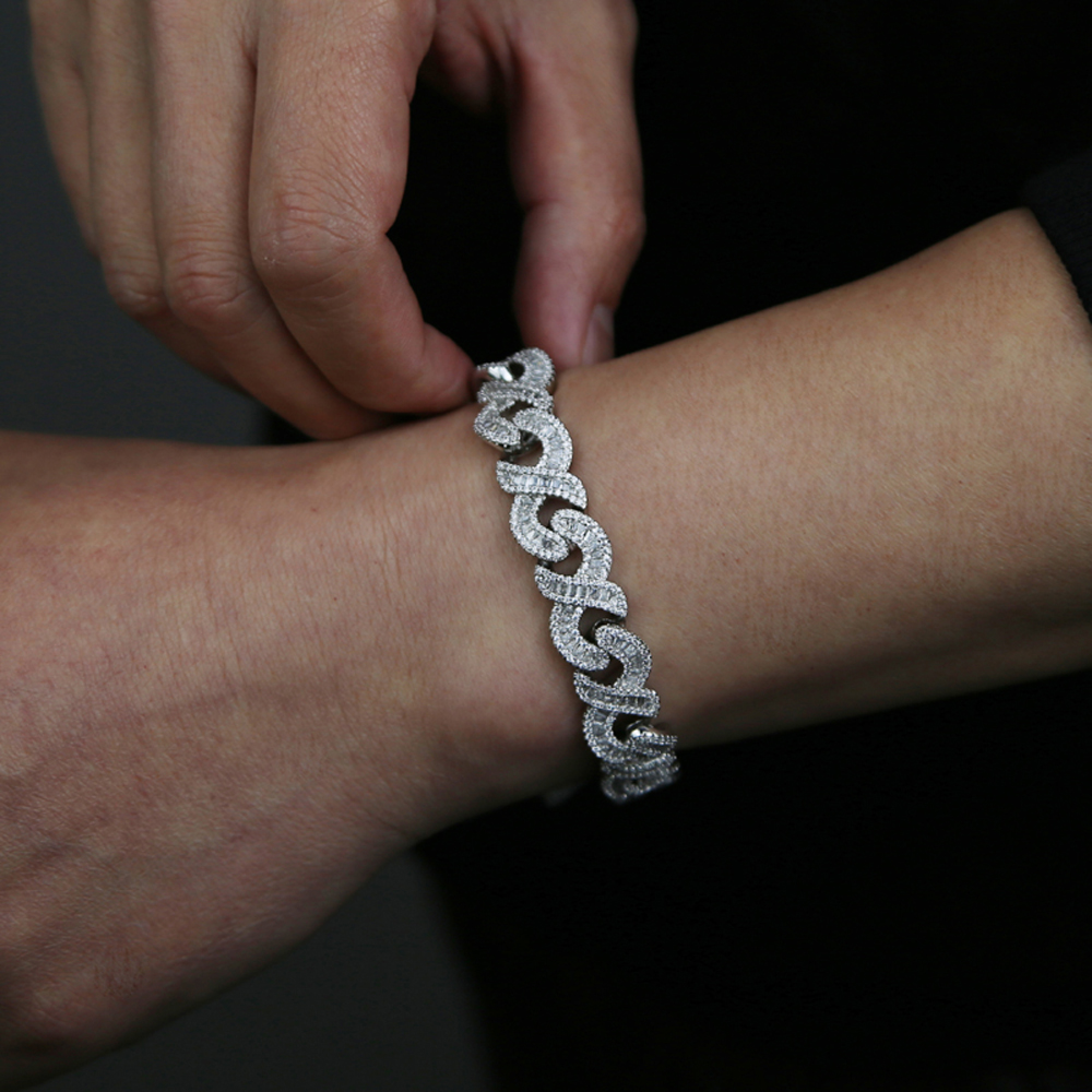 ใหม่สร้อยข้อมืออินฟินิตี้สีเงิ - Cuban Link Chain 12Mm บทวิจารณ์และราคา