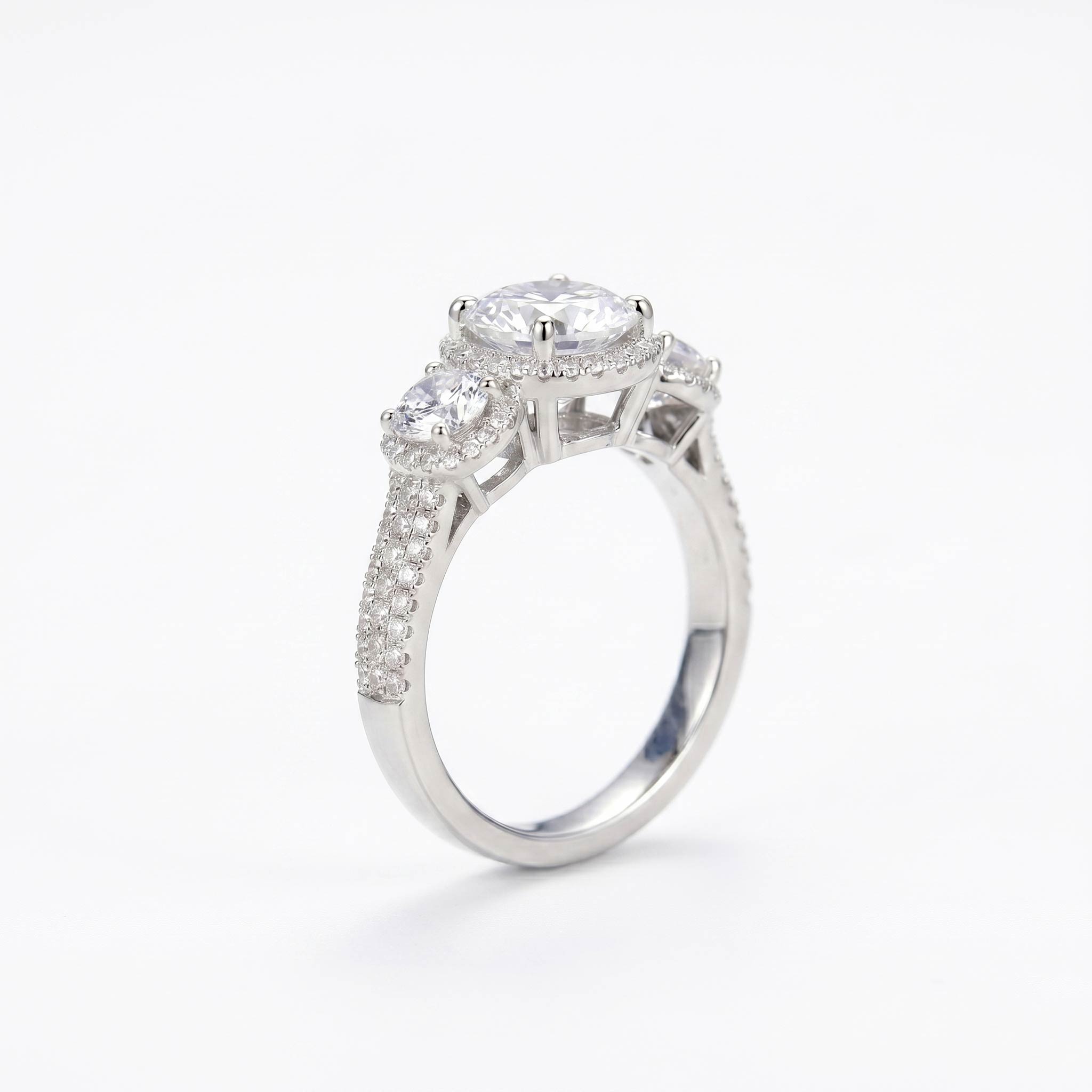 แหวนมอยซาไนต์ 1 กะรัต สี D VVS - Moissanite Engagement Ring 1 Carat บทวิจารณ์และราคา